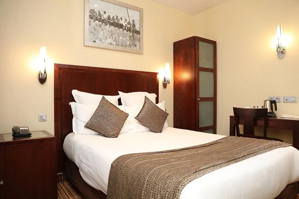 Hotel Grand Francais 3*